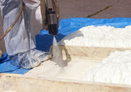 What is the Difference Between Open Cell and Closed Cell Spray Foam in Florida?